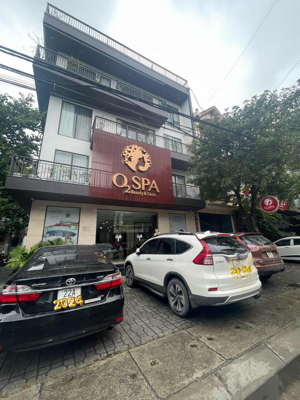 O2 SPA Beauty & Clinic thường xuyên đông khách vào cuối tuần 